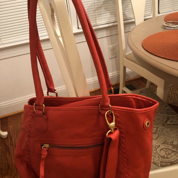 Isabella Fiore Coral Floral Handbag - Picture 3 of 5